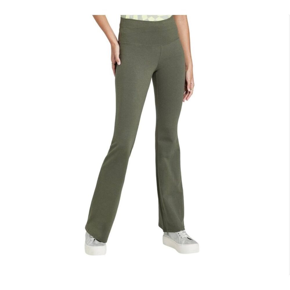 🌸 Wild Fable Olive Green High Rise Flare Leggings Size XS New